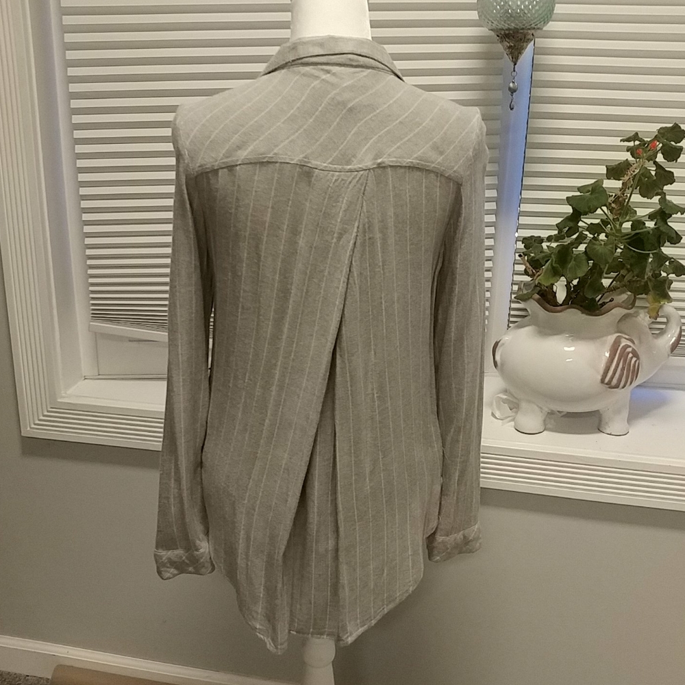 So soft button down - Picture 2 of 4
